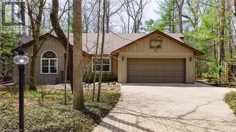 10325 Grand Oaks Drive Grand Bend ON N0M 1T0