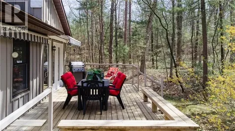 10325 Grand Oaks Drive Grand Bend ON N0M 1T0