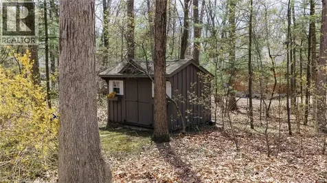10325 Grand Oaks Drive Grand Bend ON N0M 1T0