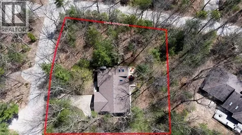 10325 Grand Oaks Drive Grand Bend ON N0M 1T0