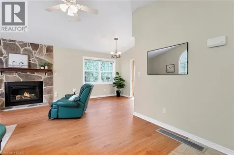 10325 Grand Oaks Drive Grand Bend ON N0M 1T0