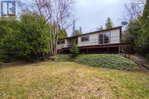 85 Grant Watson Drive Northern Bruce Peninsula ON N0H 2R0