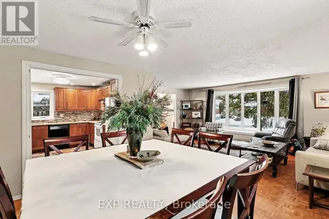 15 Wedgewood Crescent Ottawa ON K1B 4B5