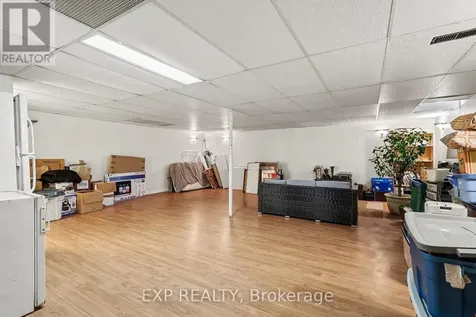 15 Wedgewood Crescent Ottawa ON K1B 4B5