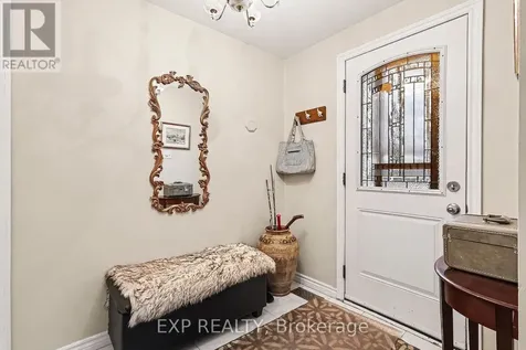 15 Wedgewood Crescent Ottawa ON K1B 4B5