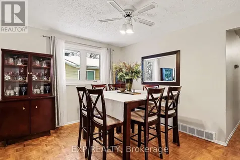 15 Wedgewood Crescent Ottawa ON K1B 4B5