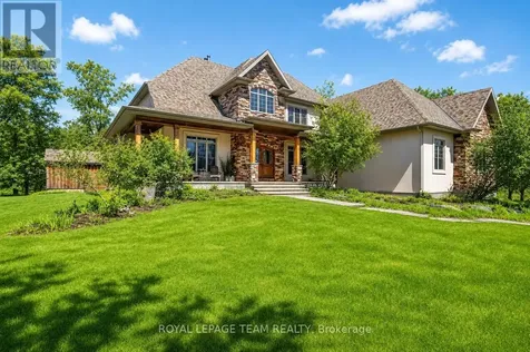 1671 Reindeer Way Ottawa ON K4P 0A2