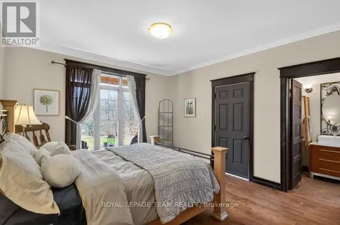 1671 Reindeer Way Ottawa ON K4P 0A2