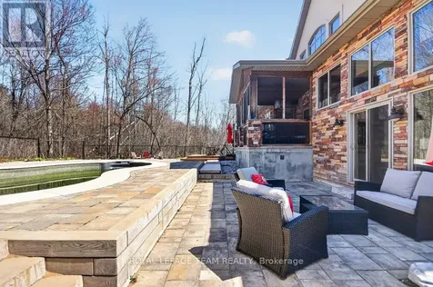 1671 Reindeer Way Ottawa ON K4P 0A2