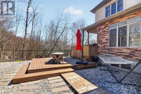 1671 Reindeer Way Ottawa ON K4P 0A2