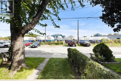 25 Mckinstry Street Hamilton (industrial Sector) ON L8L 6C2