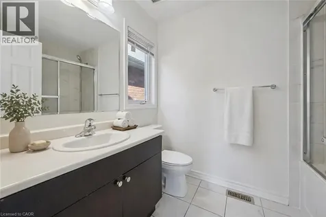 267 Grovehill Crescent Kitchener ON N2R 0K8