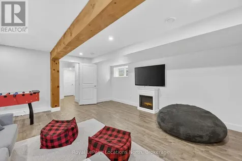199 Yellow Birch Crescent Blue Mountains ON L9Y 0Z3