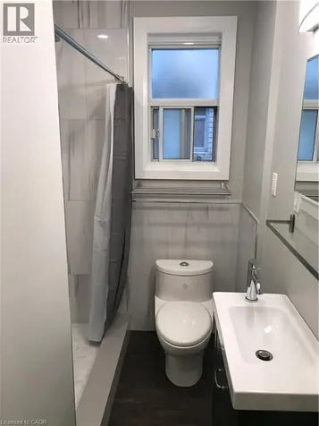 273 Lakeshore Road East Mississauga ON L5G 1G8