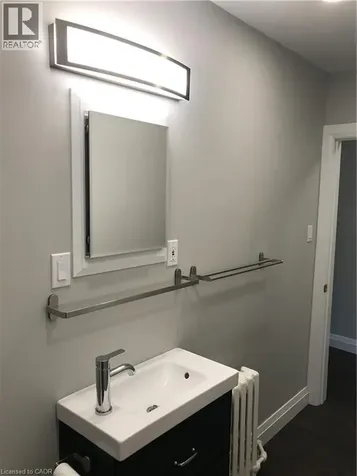 273 Lakeshore Road East Mississauga ON L5G 1G8