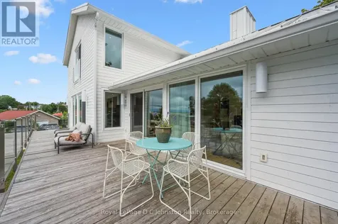 66 Huron Street North Saugeen Shores ON N0H 2L0