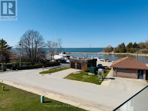 66 Huron Street North Saugeen Shores ON N0H 2L0
