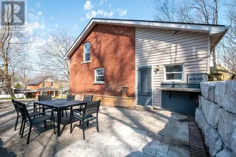 735 5th Avenue East Owen Sound ON N4K 2R7