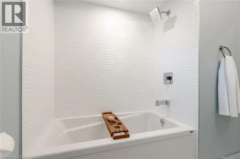 58 Sandalwood Avenue Hamilton ON L8T 2E3