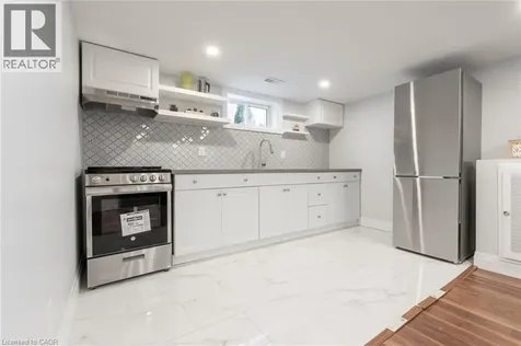 58 Sandalwood Avenue Hamilton ON L8T 2E3
