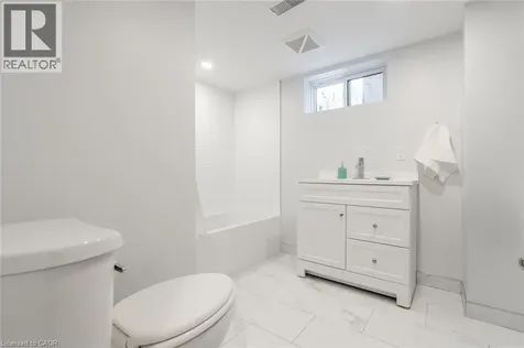 58 Sandalwood Avenue Hamilton ON L8T 2E3