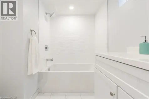 58 Sandalwood Avenue Hamilton ON L8T 2E3