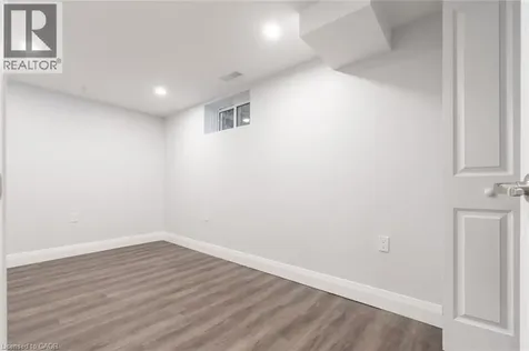 58 Sandalwood Avenue Hamilton ON L8T 2E3