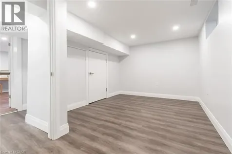 58 Sandalwood Avenue Hamilton ON L8T 2E3