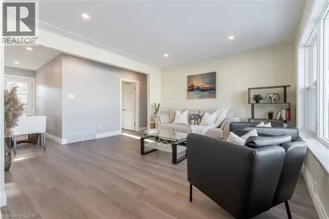 58 Sandalwood Avenue Hamilton ON L8T 2E3