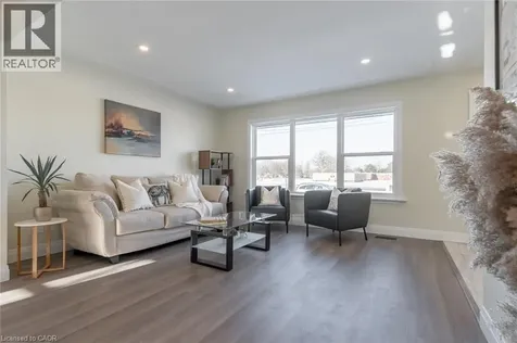 58 Sandalwood Avenue Hamilton ON L8T 2E3