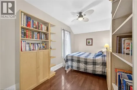 46 Bay Street Mississauga ON L5H 1C3