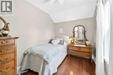 46 Bay Street Mississauga ON L5H 1C3
