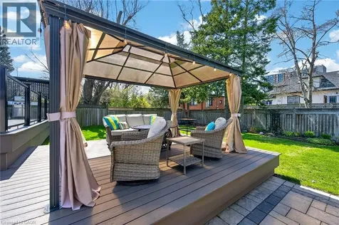 46 Bay Street Mississauga ON L5H 1C3