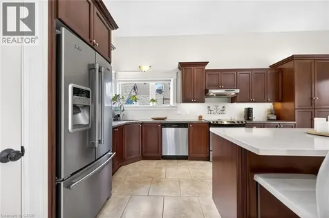 46 Bay Street Mississauga ON L5H 1C3