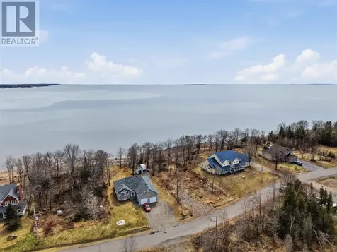 19 Lighthouse Point Drive Thessalon ON P0R 1L0