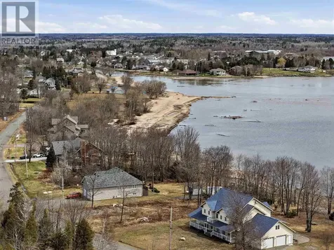 19 Lighthouse Point Drive Thessalon ON P0R 1L0