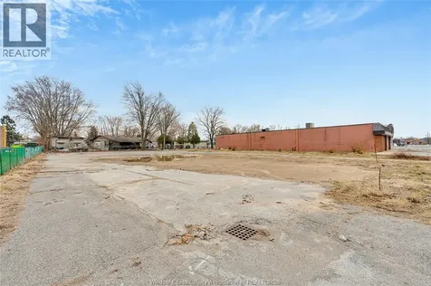 495/485 Sandwich Street South Amherstburg ON N9V 3G5