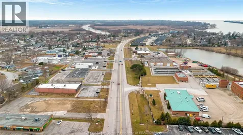 495/485 Sandwich Street South Amherstburg ON N9V 3G5