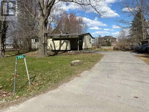 793 River Road Ottawa ON K4M 0T9
