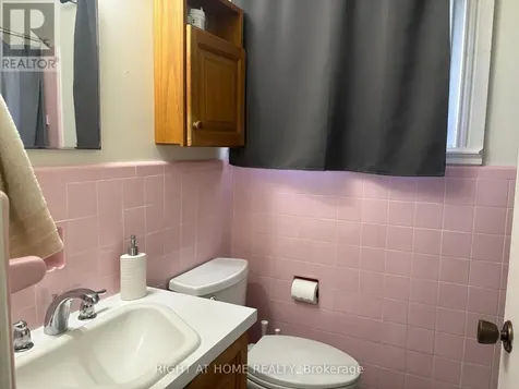 793 River Road Ottawa ON K4M 0T9