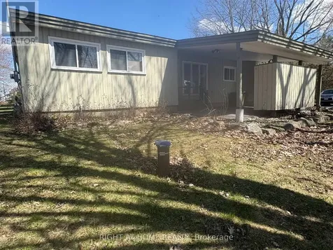 793 River Road Ottawa ON K4M 0T9