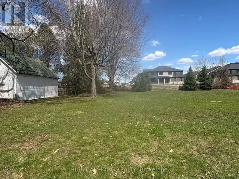 793 River Road Ottawa ON K4M 0T9