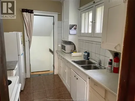 1624 Goyeau Windsor ON N8X 3L6