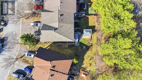 8 Wimbledon Way Ottawa ON K2K 3J2