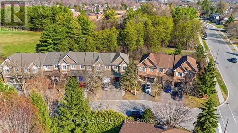 8 Wimbledon Way Ottawa ON K2K 3J2