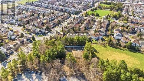 8 Wimbledon Way Ottawa ON K2K 3J2