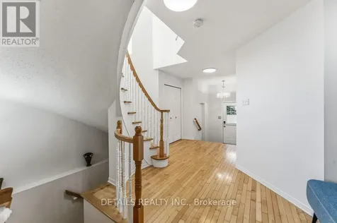 8 Wimbledon Way Ottawa ON K2K 3J2