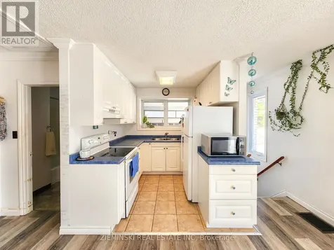 120 Picadilly Circle Iroquois Falls ON P0K 1E0