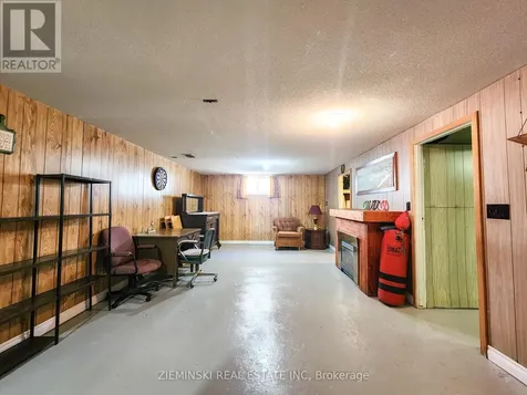 120 Picadilly Circle Iroquois Falls ON P0K 1E0