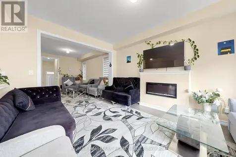 17 Closson Drive Whitby ON L1N 9Y6